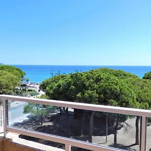 apartment-direkt-am-strand.topcostabravahotels.com/